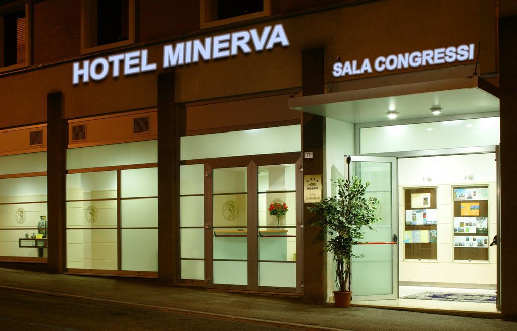 Hotel Minerva Pordenone Buitenkant foto